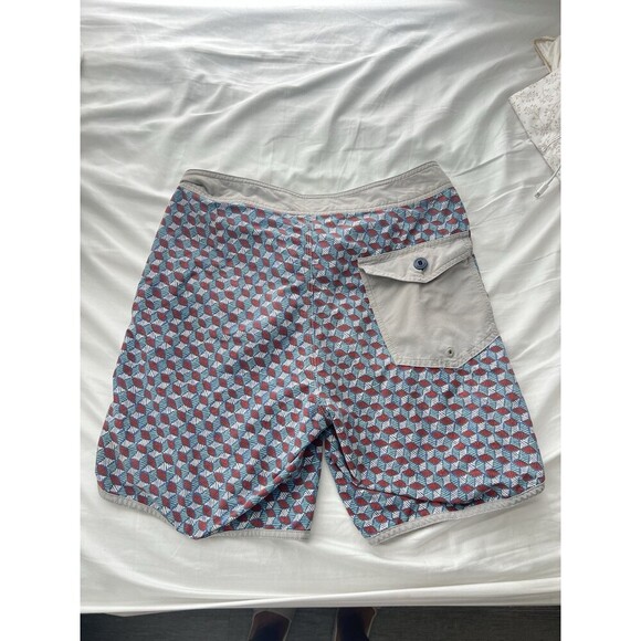 Patagonia Men's Stretch Wavefarer Boardshorts Batik Hex Multi Blue Beach 30 - Picture 4 of 6
